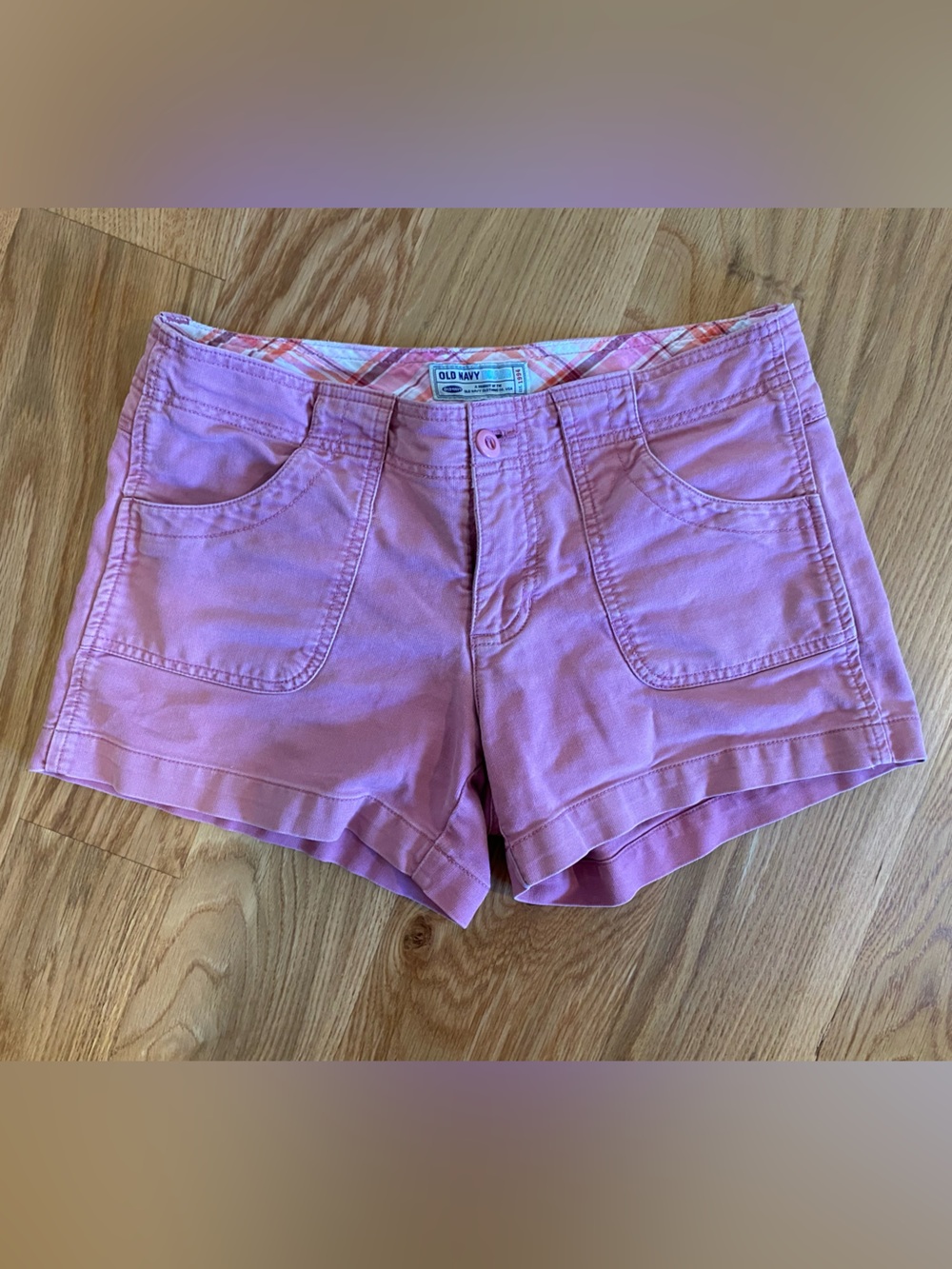 Women’s Pink Cargo Pocket Shorts
